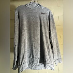 Nike  Gray Dri-Fit workout shirt with hood long sleeve M